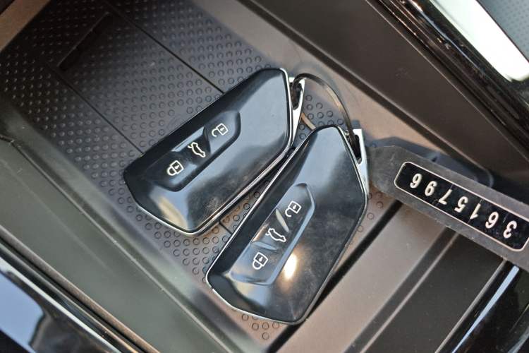 Used Volkswagen Talagon 2025 380TSI All-Wheel-Drive Luxury Jiajing Pro – Shared Edition 6 Seats
