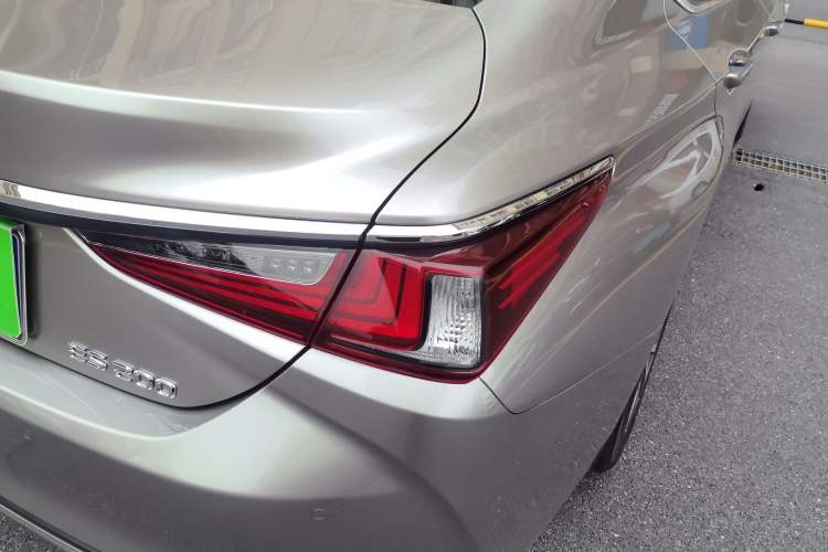 Used Lexus ES 2020 200 Excellence Edition