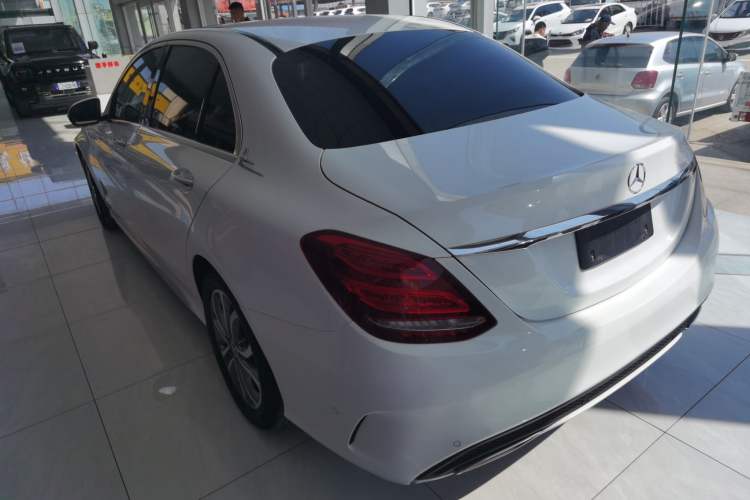 Used Mercedes-Benz C-Class 2018 C 180 L Fashion Edition Sport Version Rear Left 45 Deg