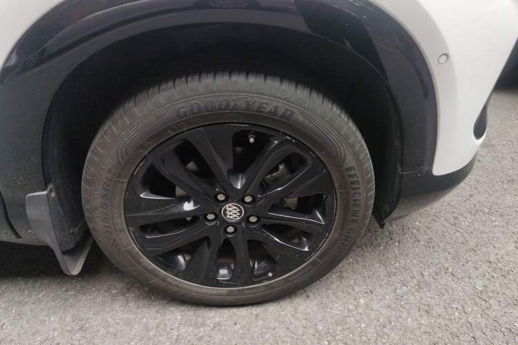 Used Buick Encore 2021 332T CVT Luxury Version Right Front Wheel Hub