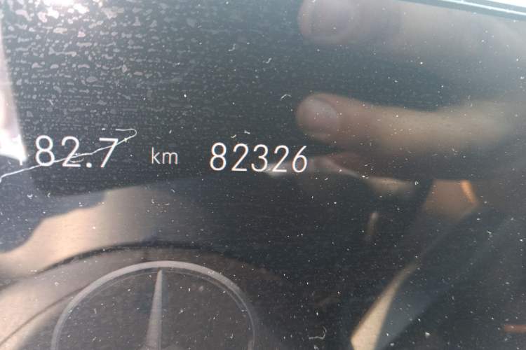 Used Mercedes-Benz GLB 2022 GLB 200 Stylish Edition Odometer Close Up