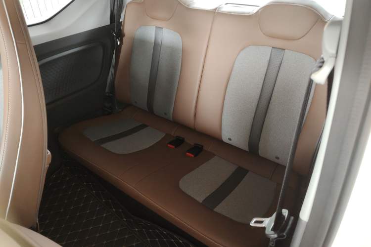 Used Wuling Hongguang MINIEV 2022 GAMEBOY 200km Gaming Edition with Lithium Iron Phosphate Left Rear Seat