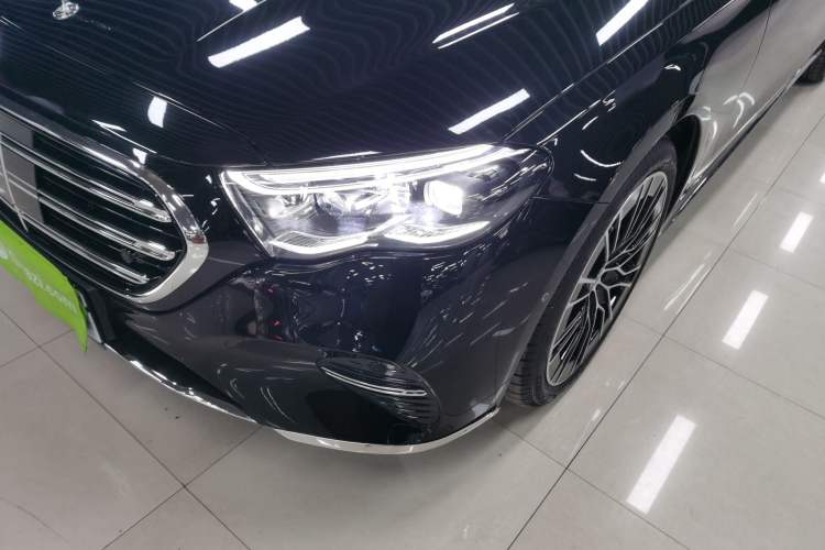 Used Mercedes-Benz E-Class 2025 Facelift E 300 L Premium Edition
