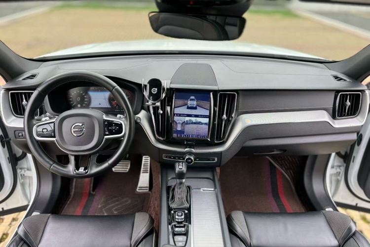 Used Volvo XC60 2020 T5 4x4 Smart & Dynamic Sport Edition