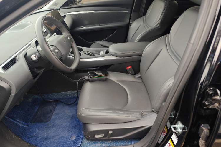 Used XPeng MONA M03 2024 620 with Ultra-Long Range Left Front Seat