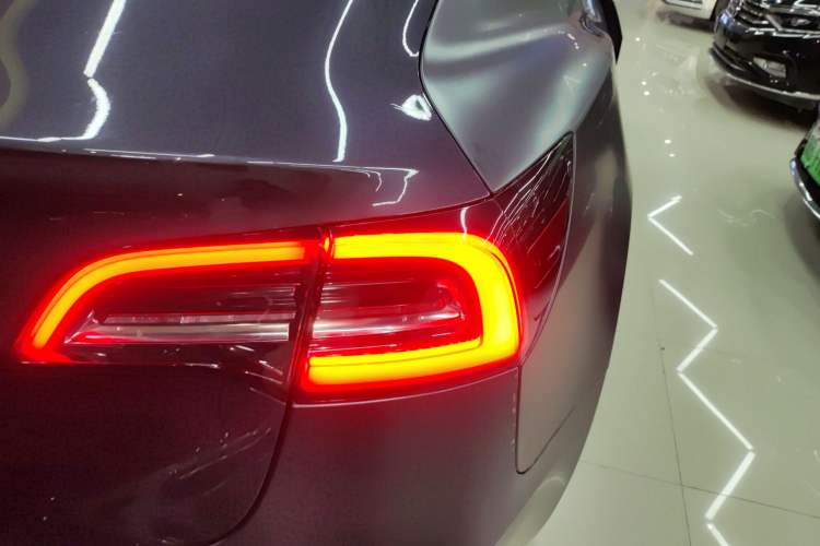 Used Tesla Model 3 2019 Standard Range Rear-Drive Upgraded Version