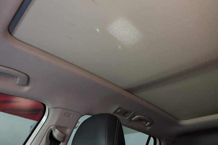 Used Volkswagen Tiguan L 2022 330TSI Automatic Two-Wheel Drive Smart Edition Headliner