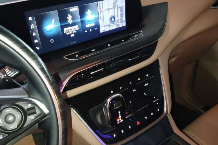 Used Buick GL8 2021 ES Land Cruiser 653T Luxury Edition
