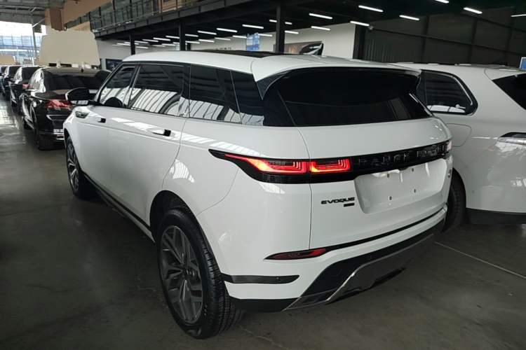Used Land Rover Range Evoque 2023 Aurora L 249 PS Luxury Edition
