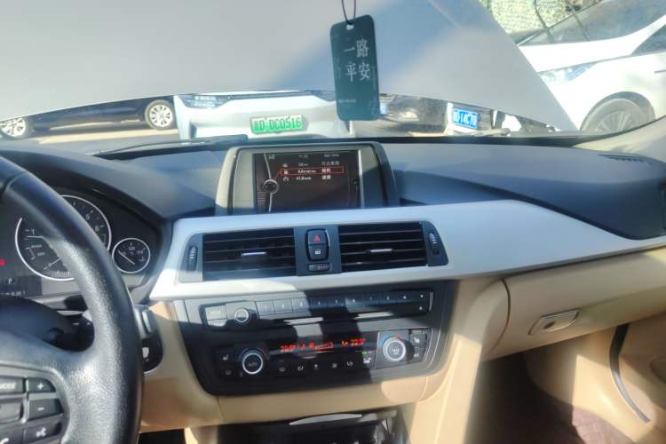 Used BMW 3 Series 2014 320i Sport Edition