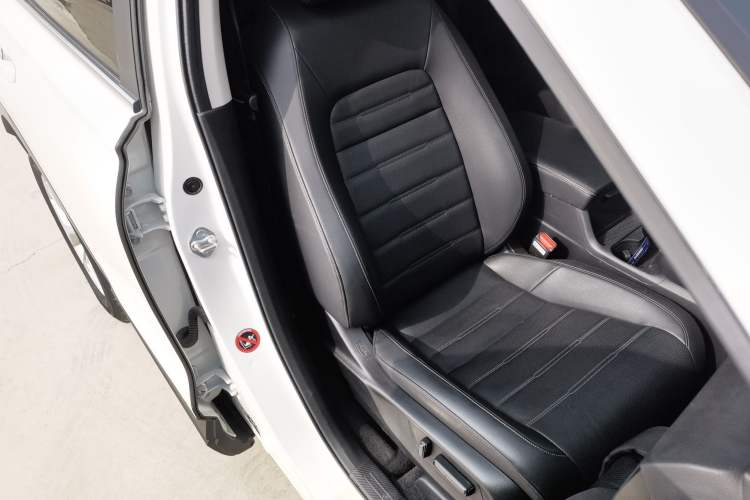 Used Honda CR-V 2023 240TURBO Two-Wheel Drive FENGSHANG Edition 7 Seats