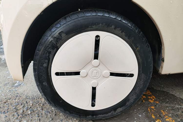 Used Xiaohu EV 2021 FOR-Four Guai Guai Hu Three-Cell Lithium
