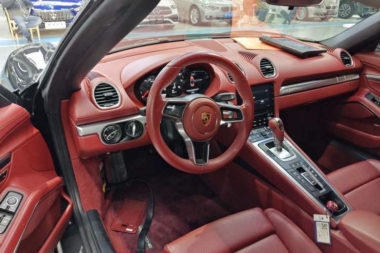 Used Porsche 718 2022 Boxster 2.0T
