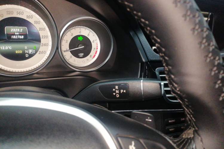 Used Mercedes-Benz E-Class 2015 E 260 L Sport & Fashion Model
