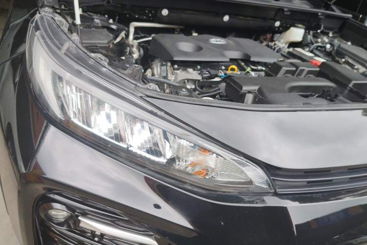 Used Toyota Wildlander 2023 2.0L CVT Two-Wheel Drive Urban Edition Right Front Headlight