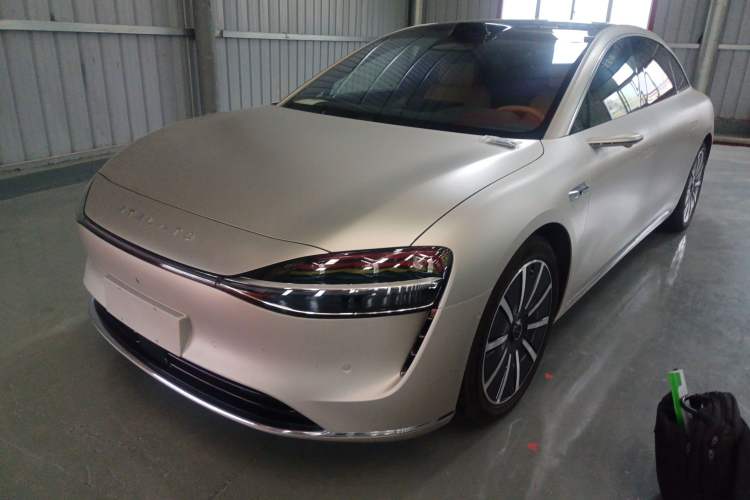 Used Hima Stelato S9 2024 All-Electric Max Rear-Drive Long-Range Version