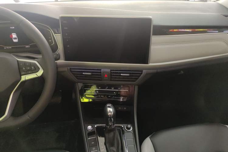 Used Volkswagen Bora 2025 300TSI DSG Prestige Edition
