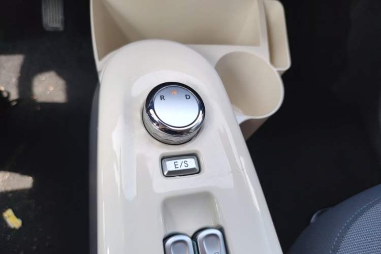 Used CHANGAN NEVO Lumin 2025 205km Refreshing Edition Gear Lever