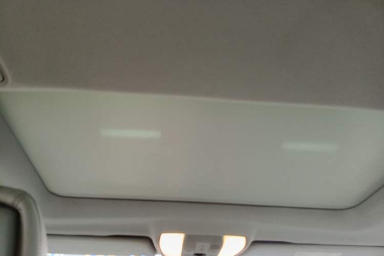 Used Mercedes-Benz E-Class 2014 Facelifted E 260 L Luxury Edition