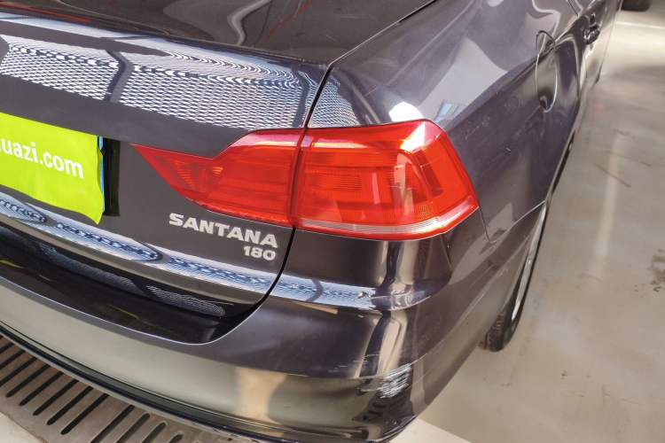 Used Volkswagen Santana 2016 1.6L Automatic Fashion Edition Exterior 1