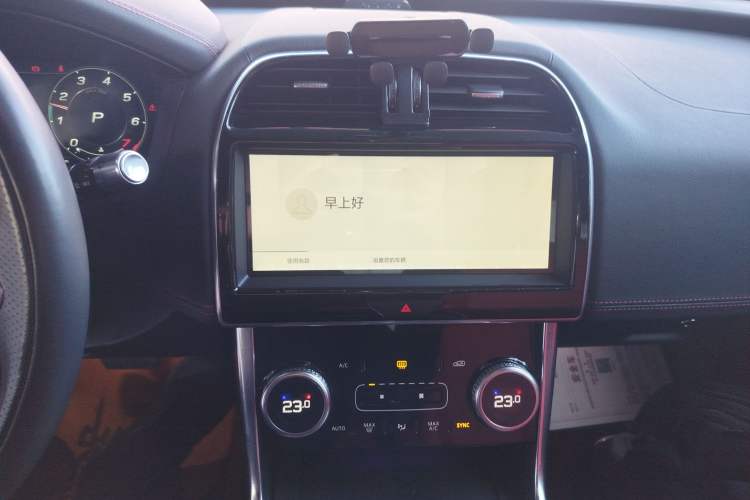 Used Jaguar XEL 2022 2.0T 250 PS R-DYNAMIC S Advanced Sport Edition Audio And AC Panel