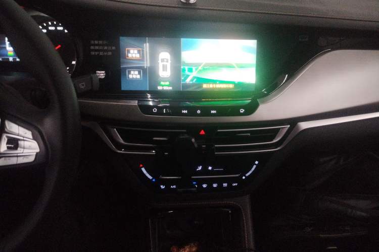 Used CHANGAN CS35PLUS 2018 1.6L Automatic Changlian Edition China V Standard Audio And AC Panel