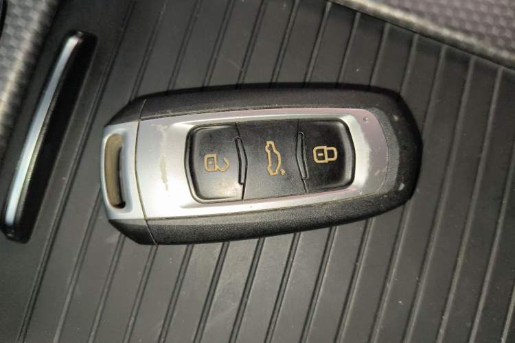 Used Geely Auto Emgrand GS 2016 Sport Edition 1.3T Automatic LingShang Model Vehicle Key