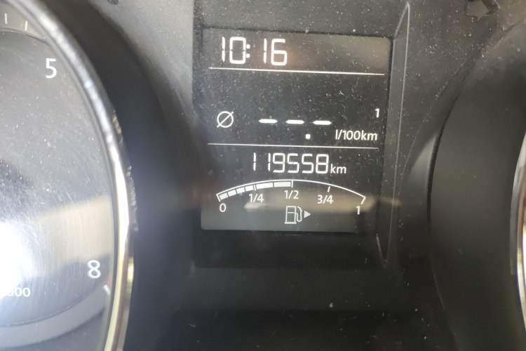 Used Volkswagen Bora 2015 Value Edition 1.6L Manual Fashionable Style