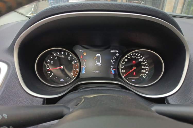 Used Jeep Compass 2017 200T Automatic Family Edition
