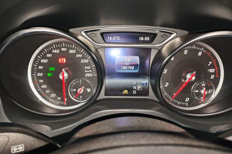 Used Mercedes-Benz GLA 2017 GLA 200 Sport Edition Instrument Cluster