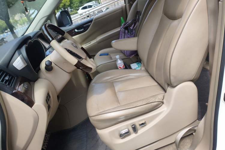 Used Nissan Quest 2015 3.5L SL
