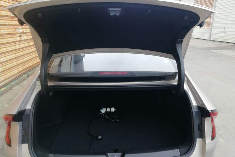 Used Wuling Xingguang 2024 Co-Creation Edition 510 Advanced Model
