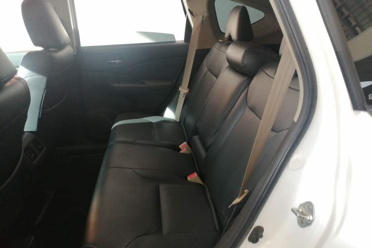 Used Honda CR-V 2016 2.0L Two-Wheel Drive Classic Edition