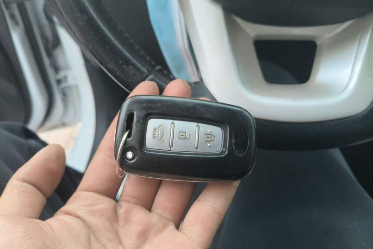 Used Kia K2 2011 Sedan 1.6L Automatic Transmission Premium
