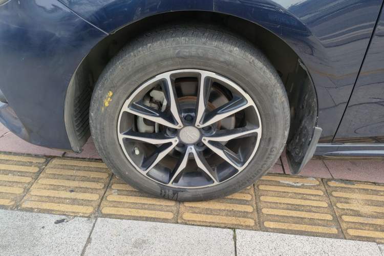 Used BYD Song MAX 2018 1.5T Automatic Smart Connect Elite Model with 6 Seats
