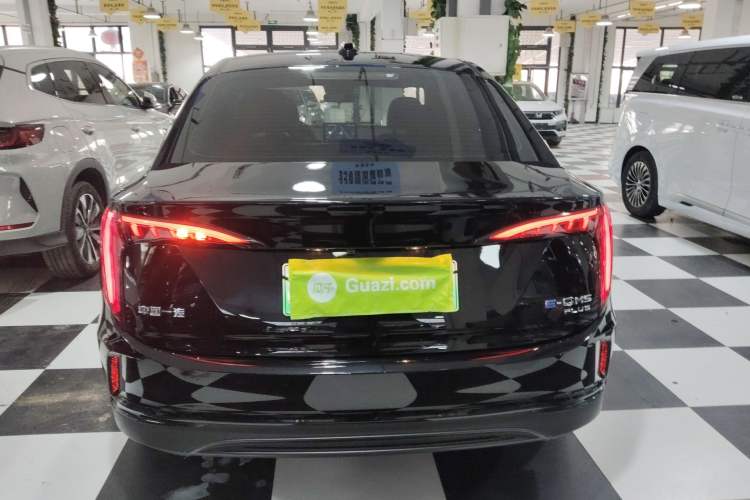 Used Hongqi E-QM5 2024 610 km PLUS
