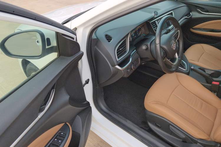 Used Buick GT 2019 18T Automatic Connected Flagship Version China VI Standard