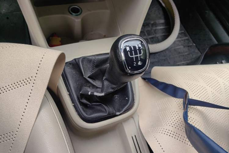 Used Skoda Rapid 2013 1.6L Manual Smart Selection Model
