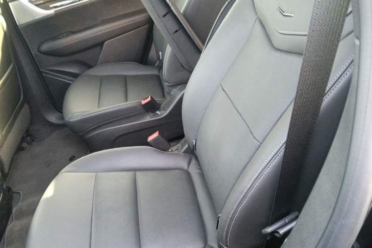 Used Cadillac XT6 2022 2.0T Six-Seater Four-Wheel Drive Luxury Version
