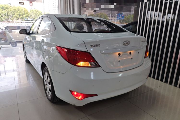 Used Hyundai Verna (older generation) 2014 1.4L Manual Smart GLS Trim Exterior 2