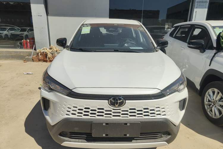 Used Toyota Corolla Cross 2026 Model 2.0L Pioneer Edition
