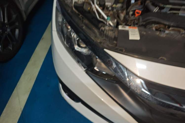 Used Honda Civic 2016 220TURBO CVT Luxury Edition Right Front Headlight