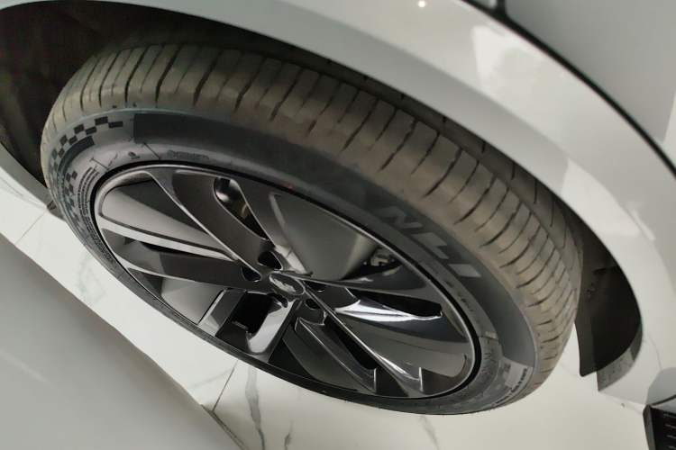 Used Li Auto L9 2022 Max model
