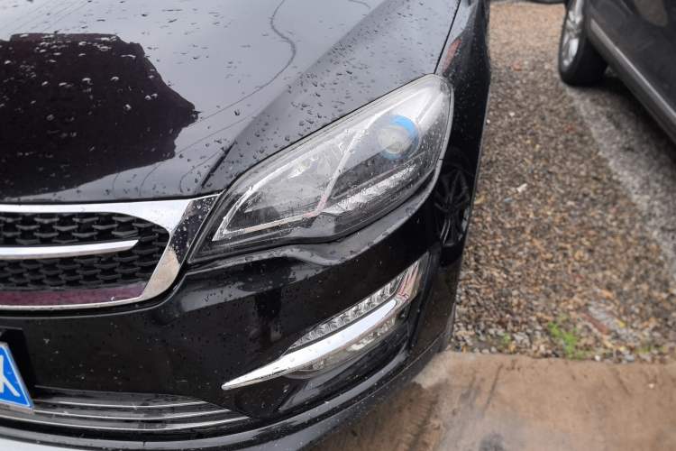 Used Zotye Domy X5 2017 Upgraded Model 1.5T CVT ZhiXian Edition