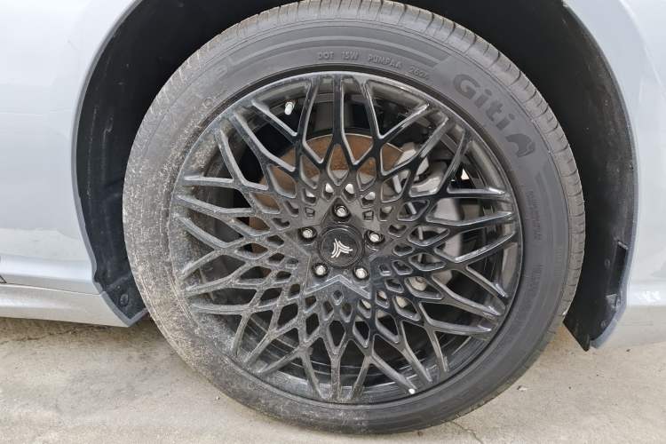 Used NETA S 2024 Pure Electric 520km Rear-Drive AR-HUD Version
