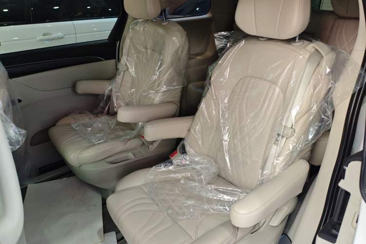 Used Buick GL8 2022 ES Landtrek 653T Comfort Edition