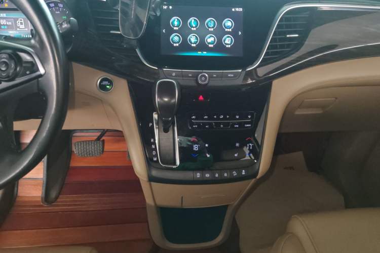 Used Buick GL8 2018 ES 28T Luxury Model China VI Standard
