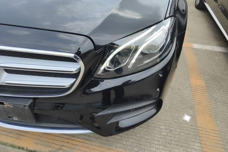 Used Mercedes-Benz E-Class 2020 E 300 L Sport Luxury Edition Left Front Headlight