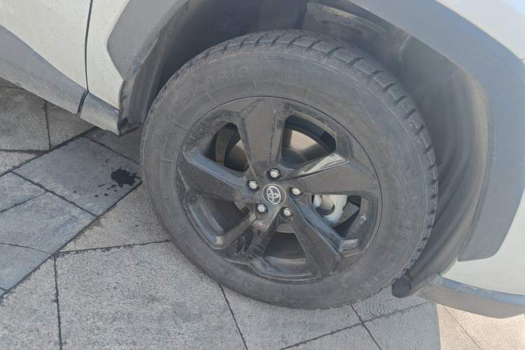 Used Toyota RAV4 2021 2.0L CVT Two-Wheel Drive Fashion Edition
