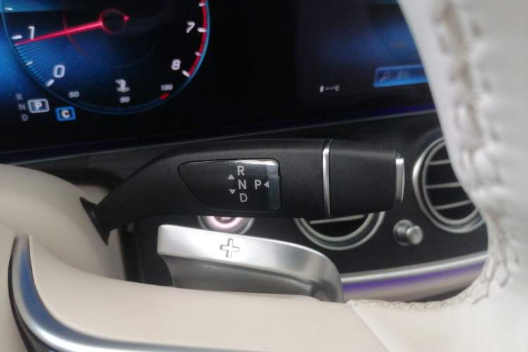 Used Mercedes-Benz E-Class 2023 Updated E 300 L Luxury Edition
